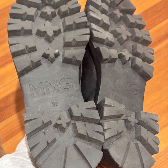 Mango Leather Chunky Lug Sole Loafers in Black - 8 - Picture 7 of 7